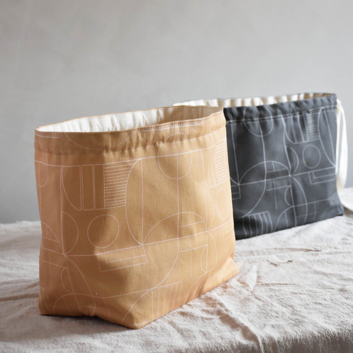 Canvas storage basket - Modern geometric