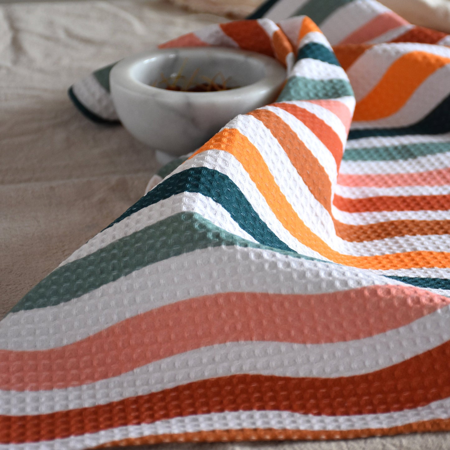Waffle towel - Wavy stripes