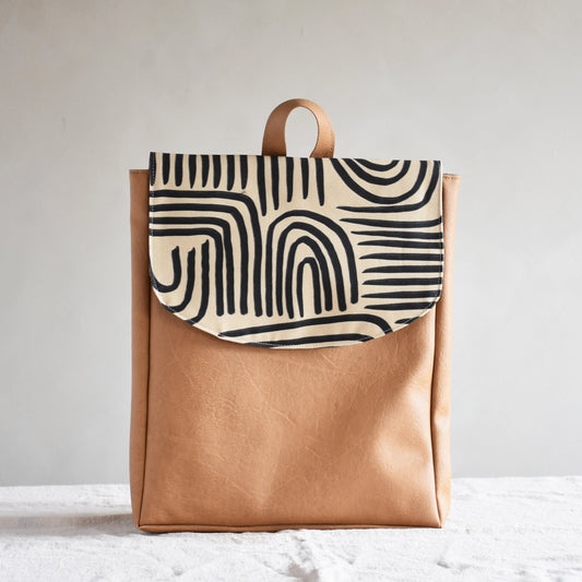 Mocca Backpack - Lines
