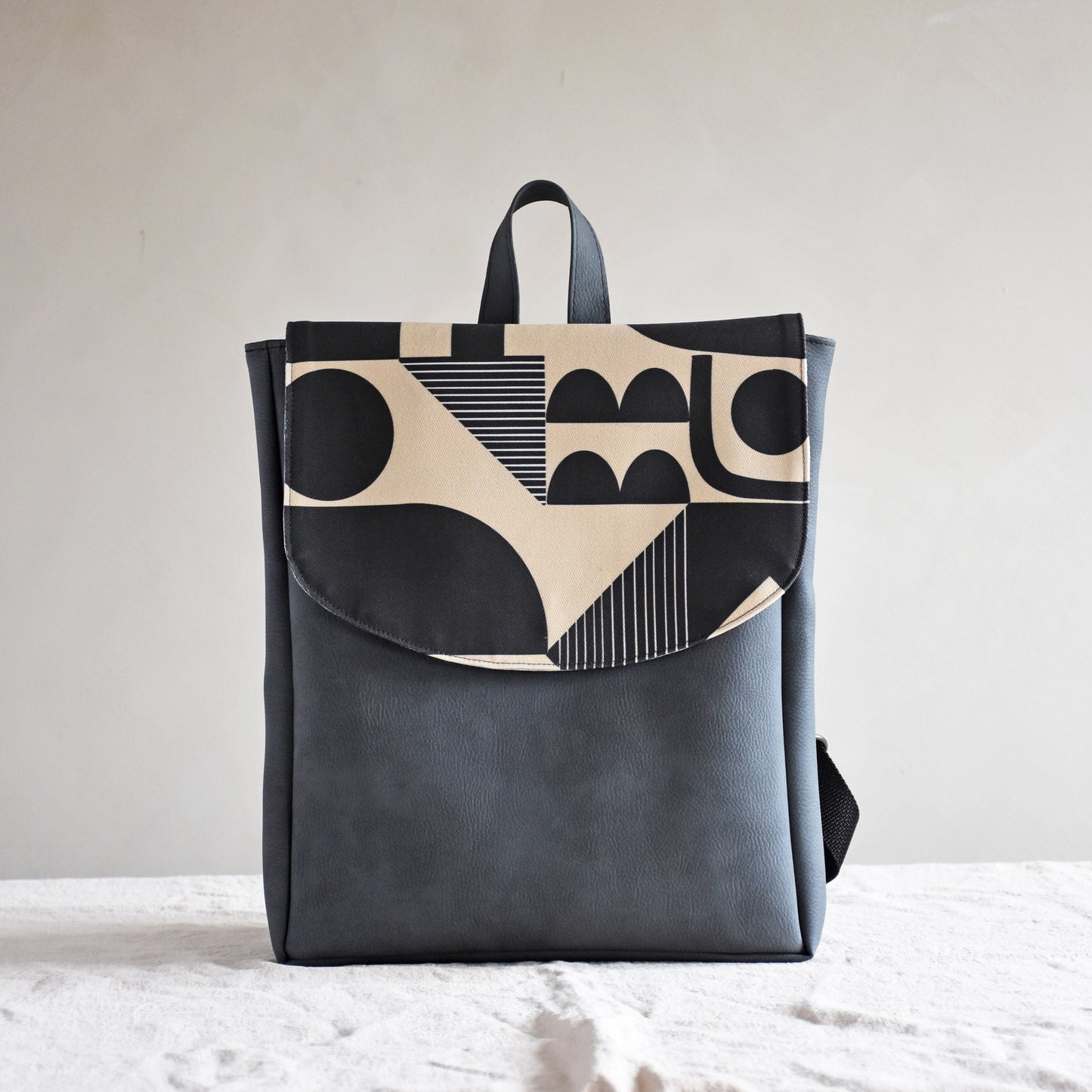 Backpack - Abstract geometric