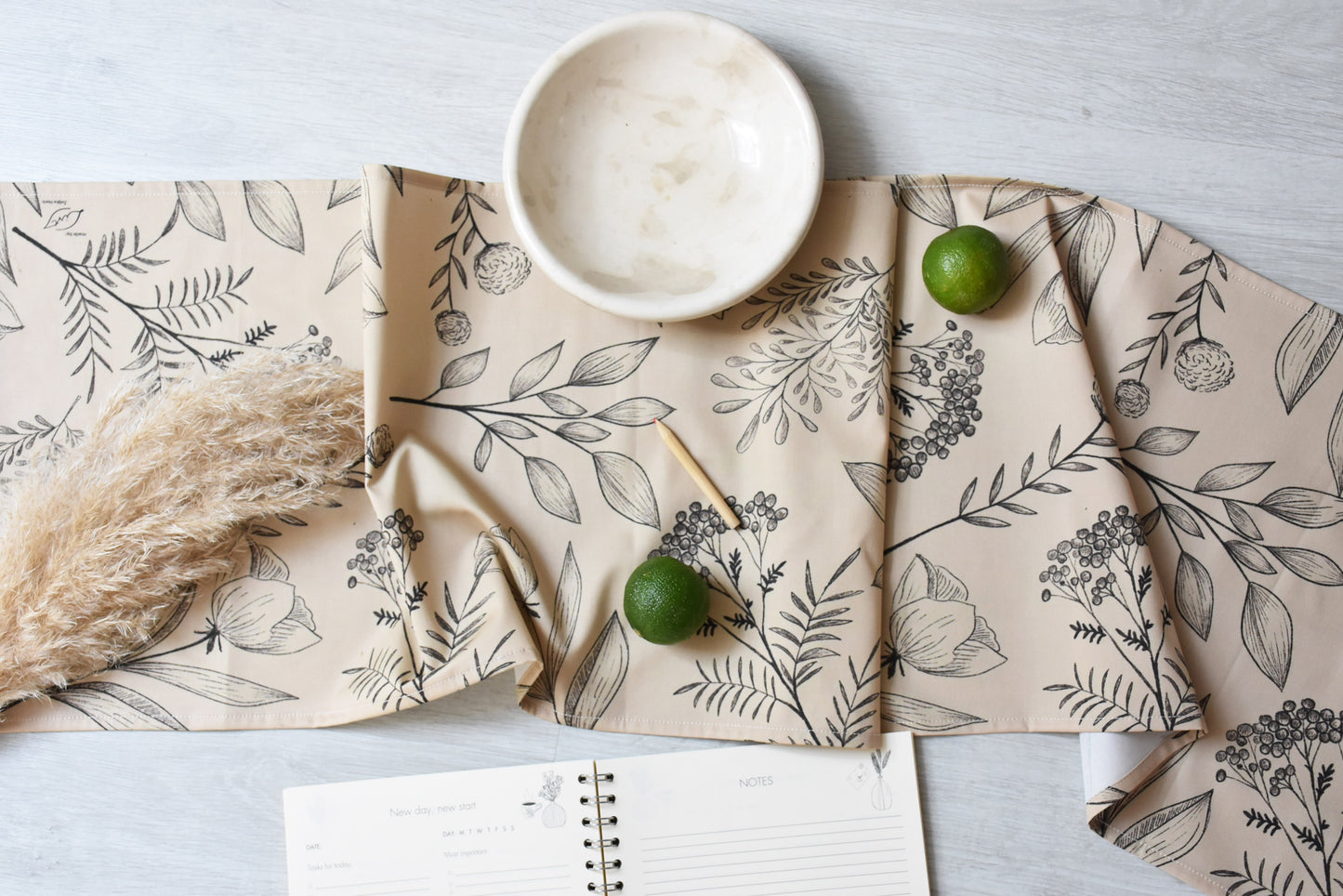 Table runner - Botany
