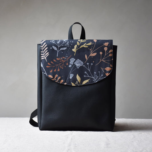 Backpack - Early bloom in the night