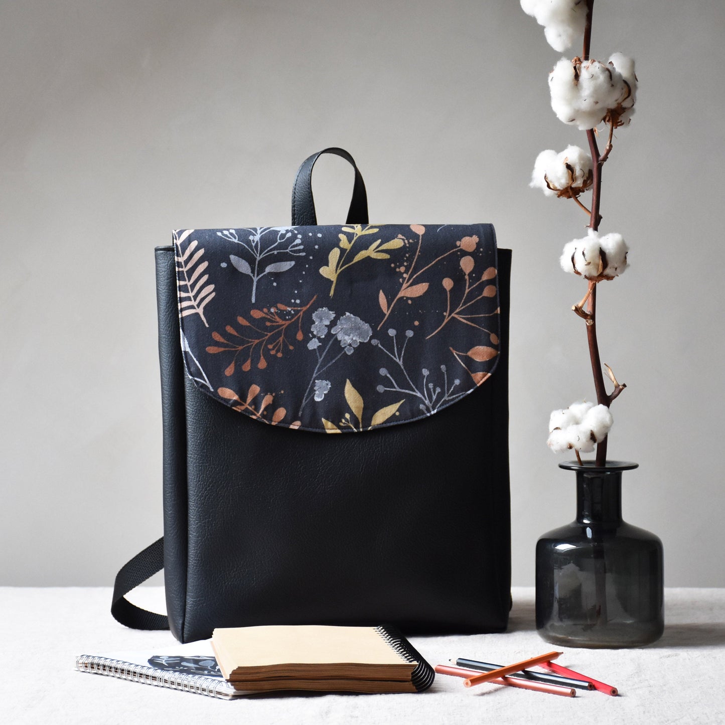 Backpack - Early bloom in the night
