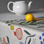 Table runner -Fruits and flowers
