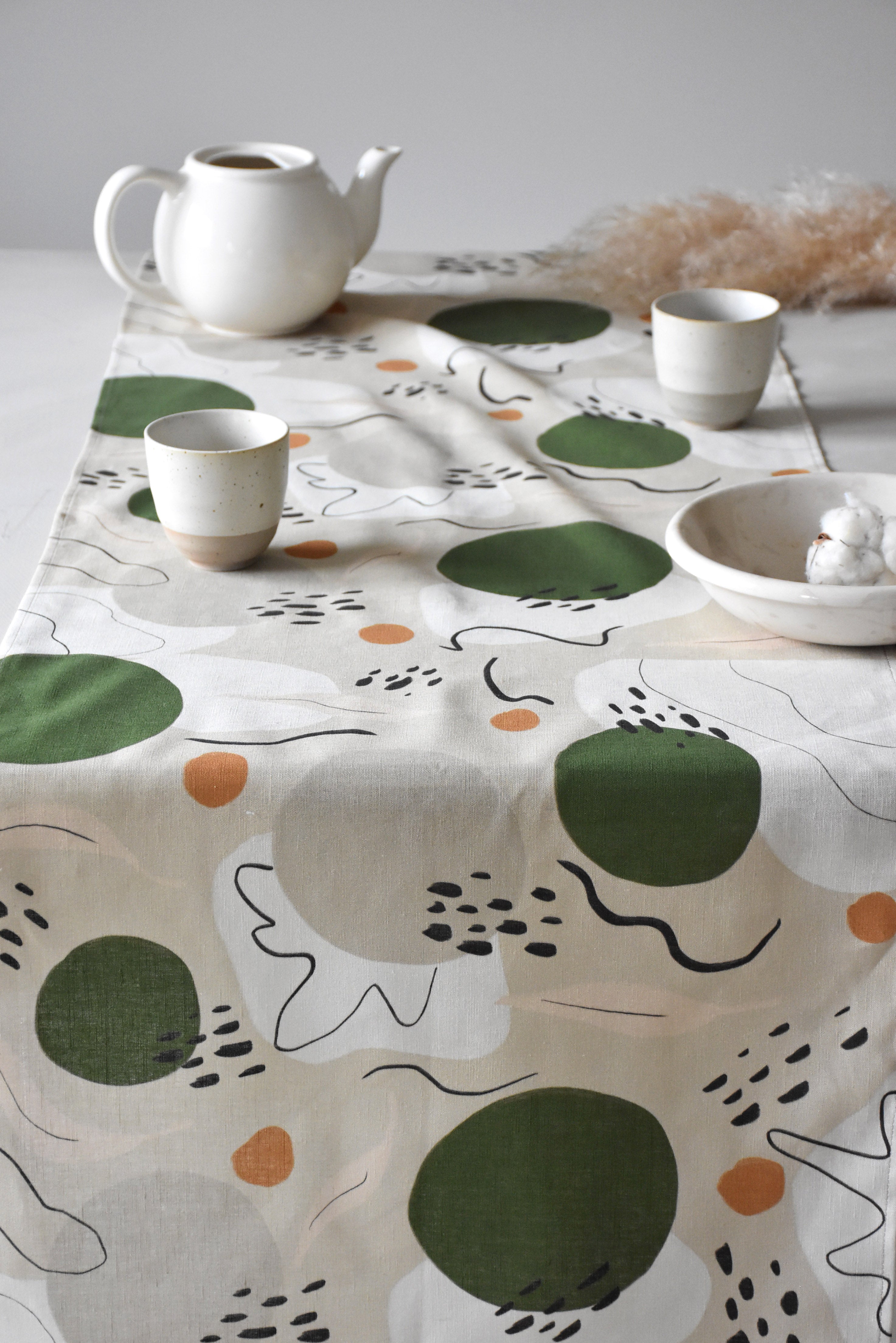 Table runner -Shapes