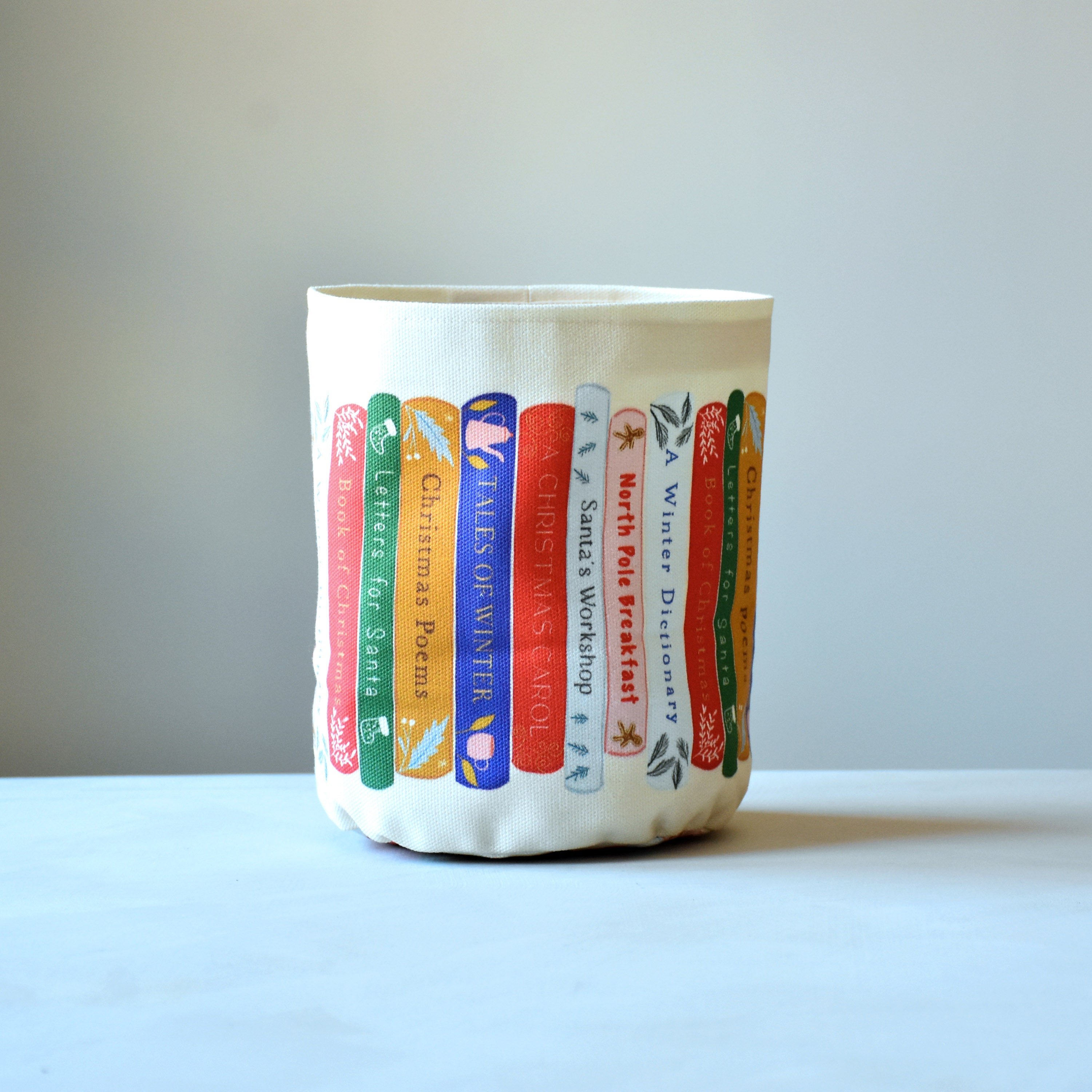 Storage basket -  Christmas Books