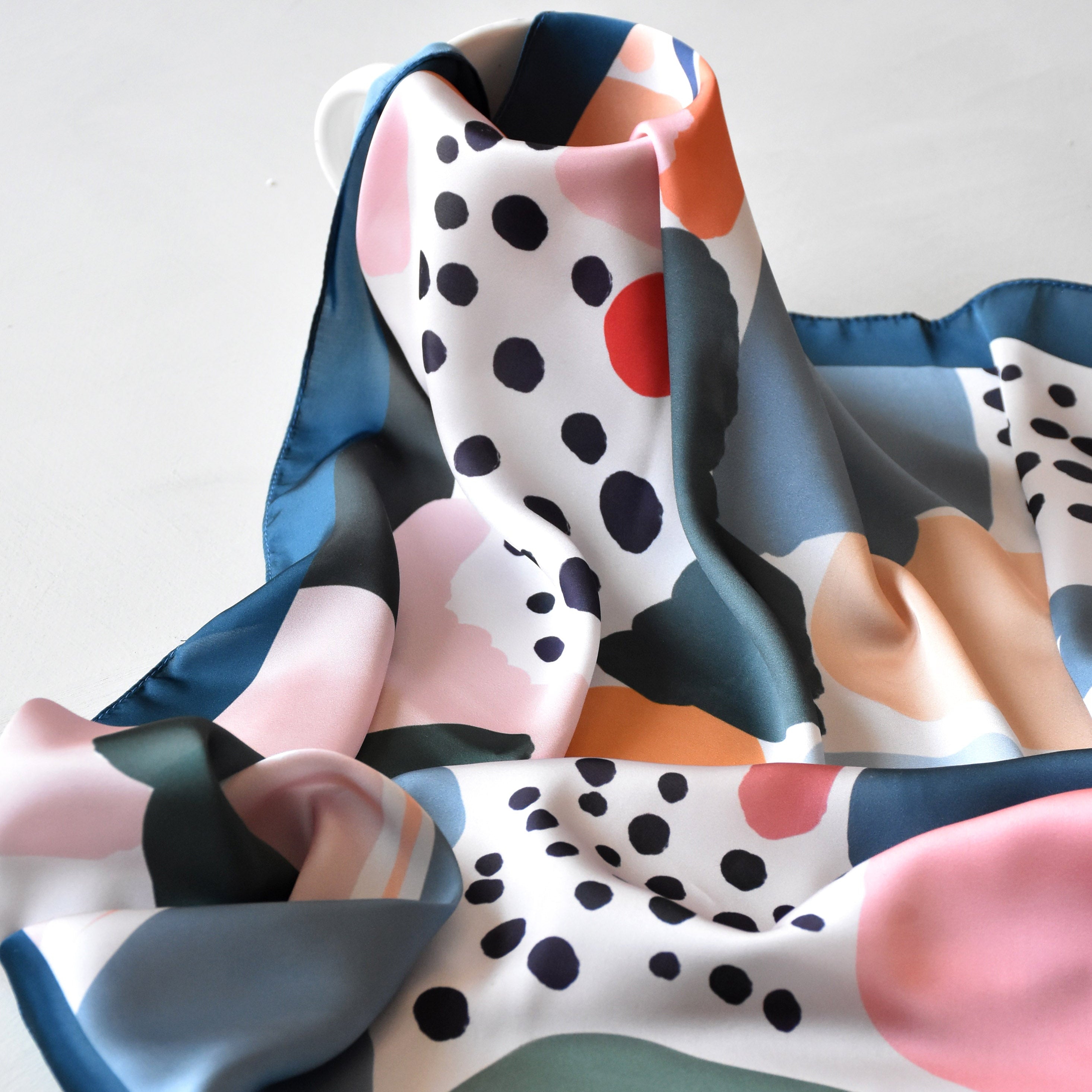 Playing with colors Scarf