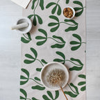 Table runner -Leaves