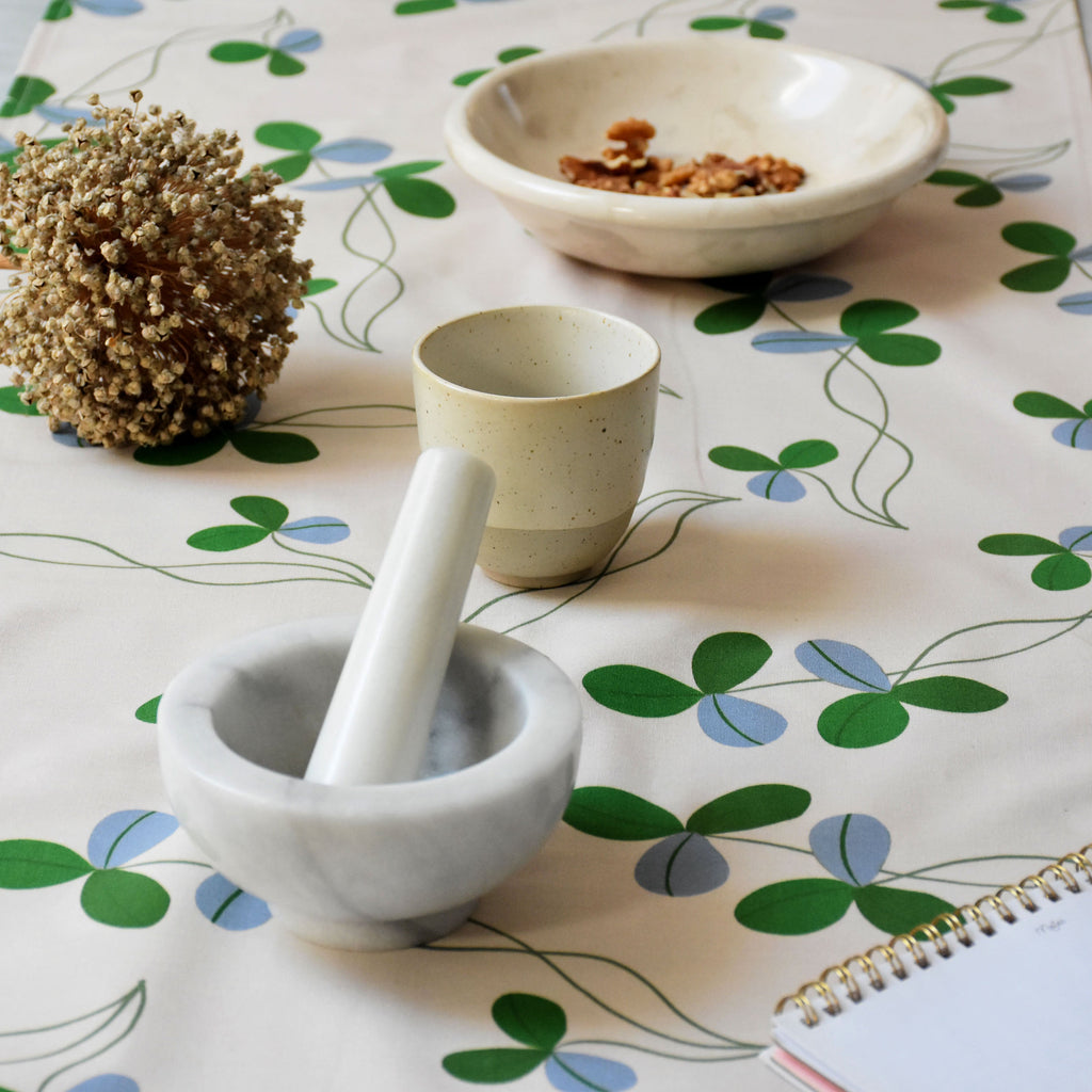 Table runner - Clover
