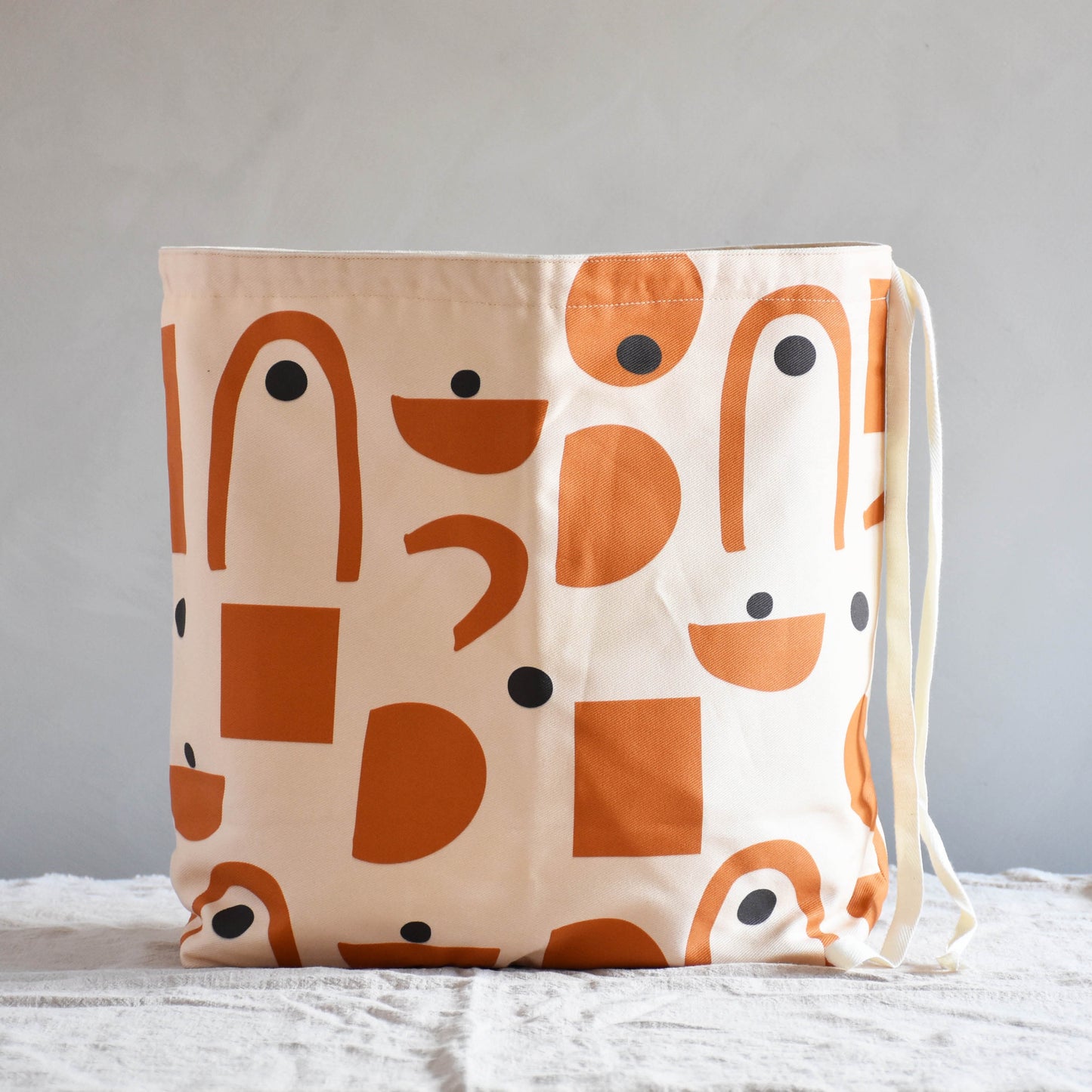 Large canvas storage basket - Oblo