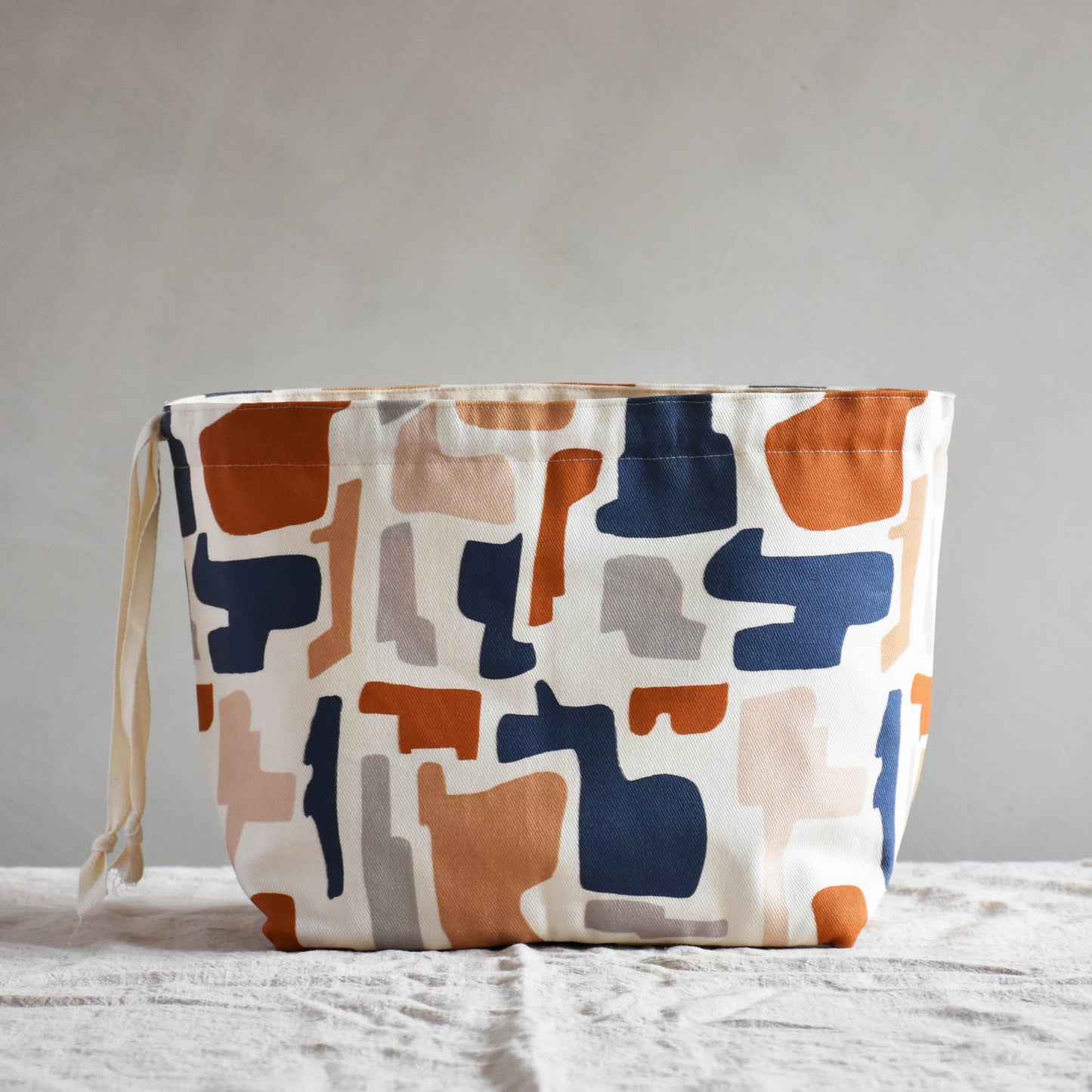 Canvas storage basket - Shape and color