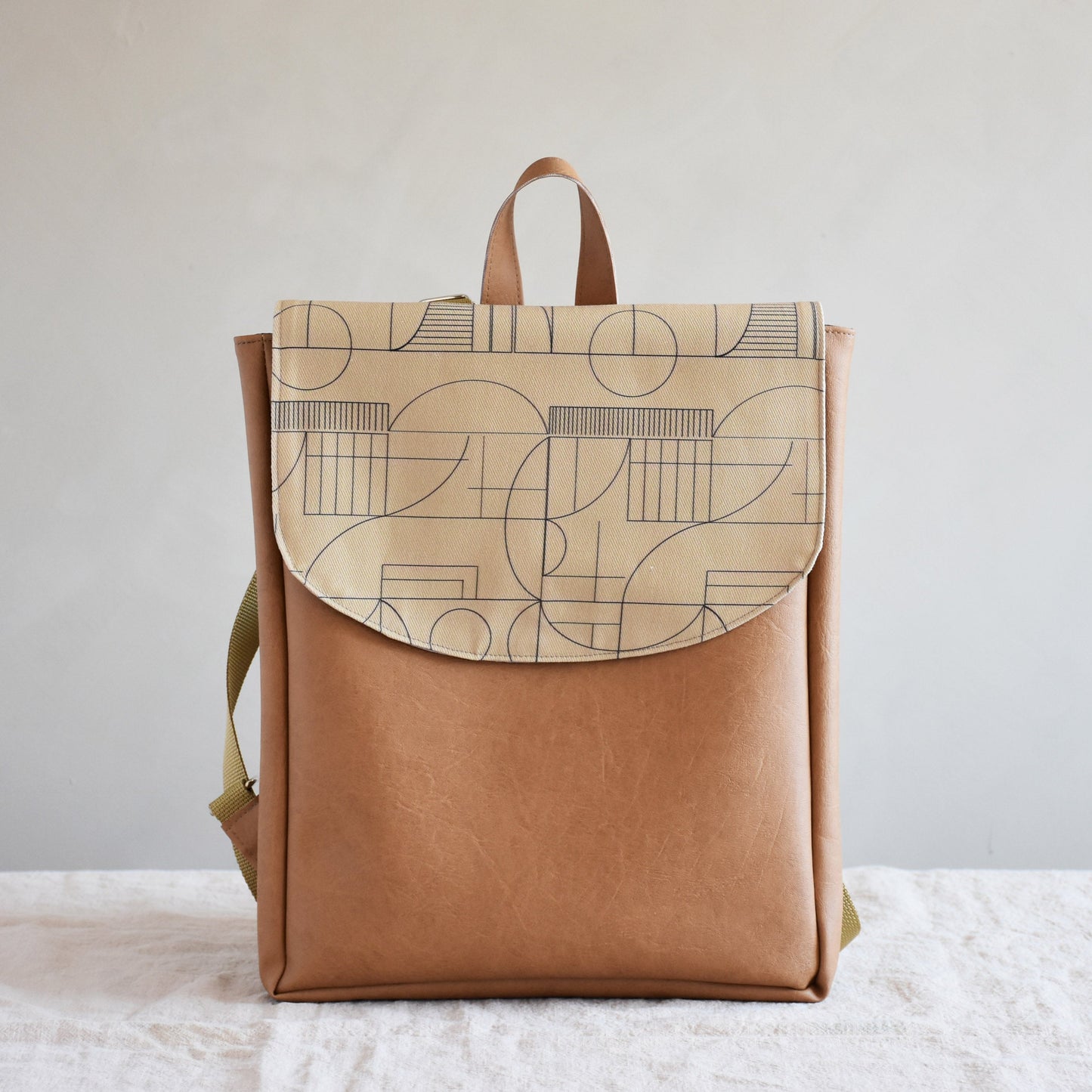 Mocca Backpack - Geometric