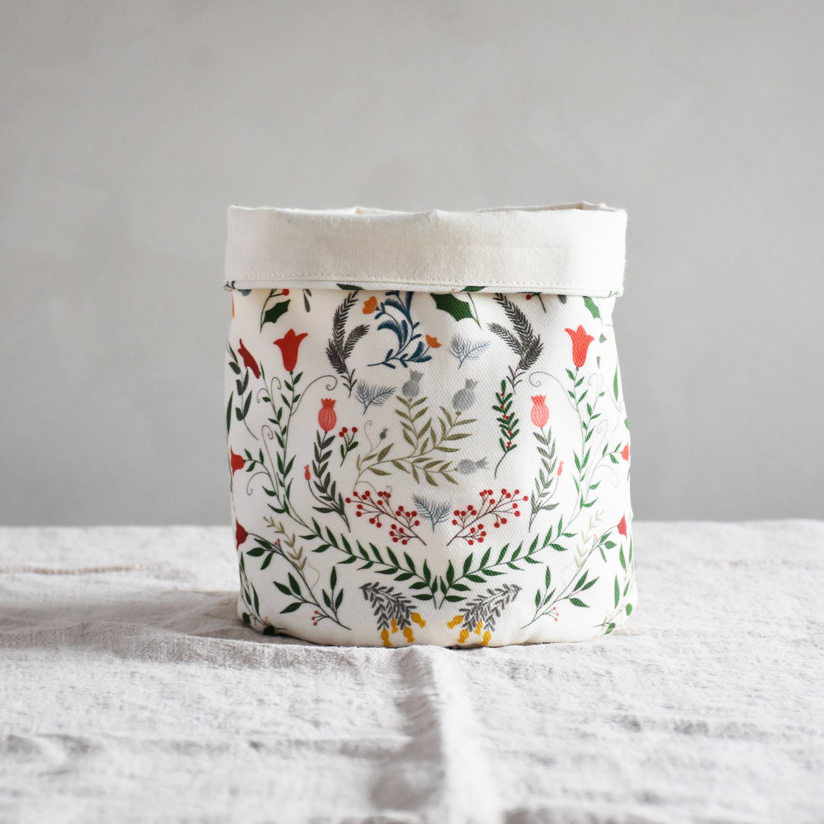 Storage basket -  Botanical Christmas