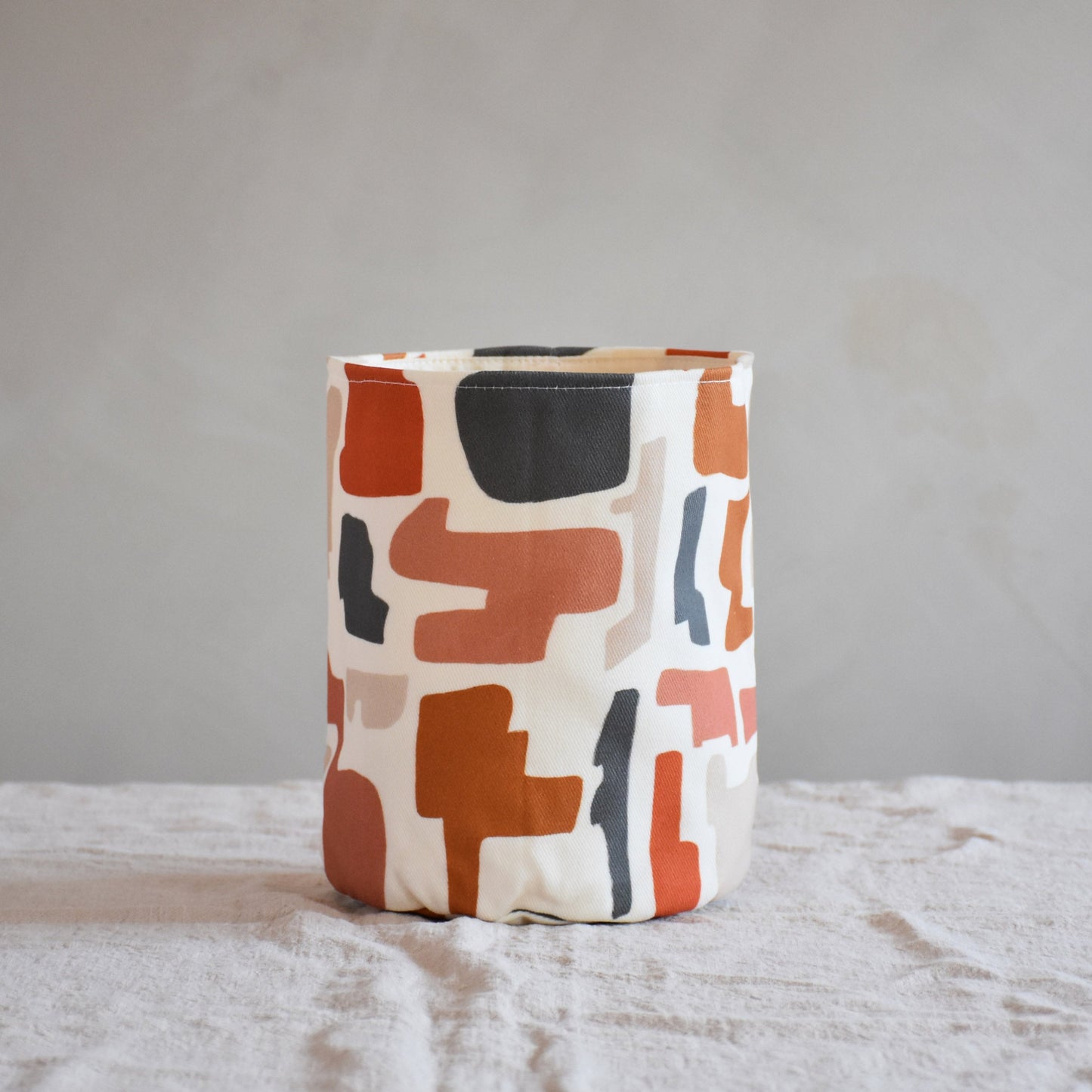 Storage basket  - Shape and color