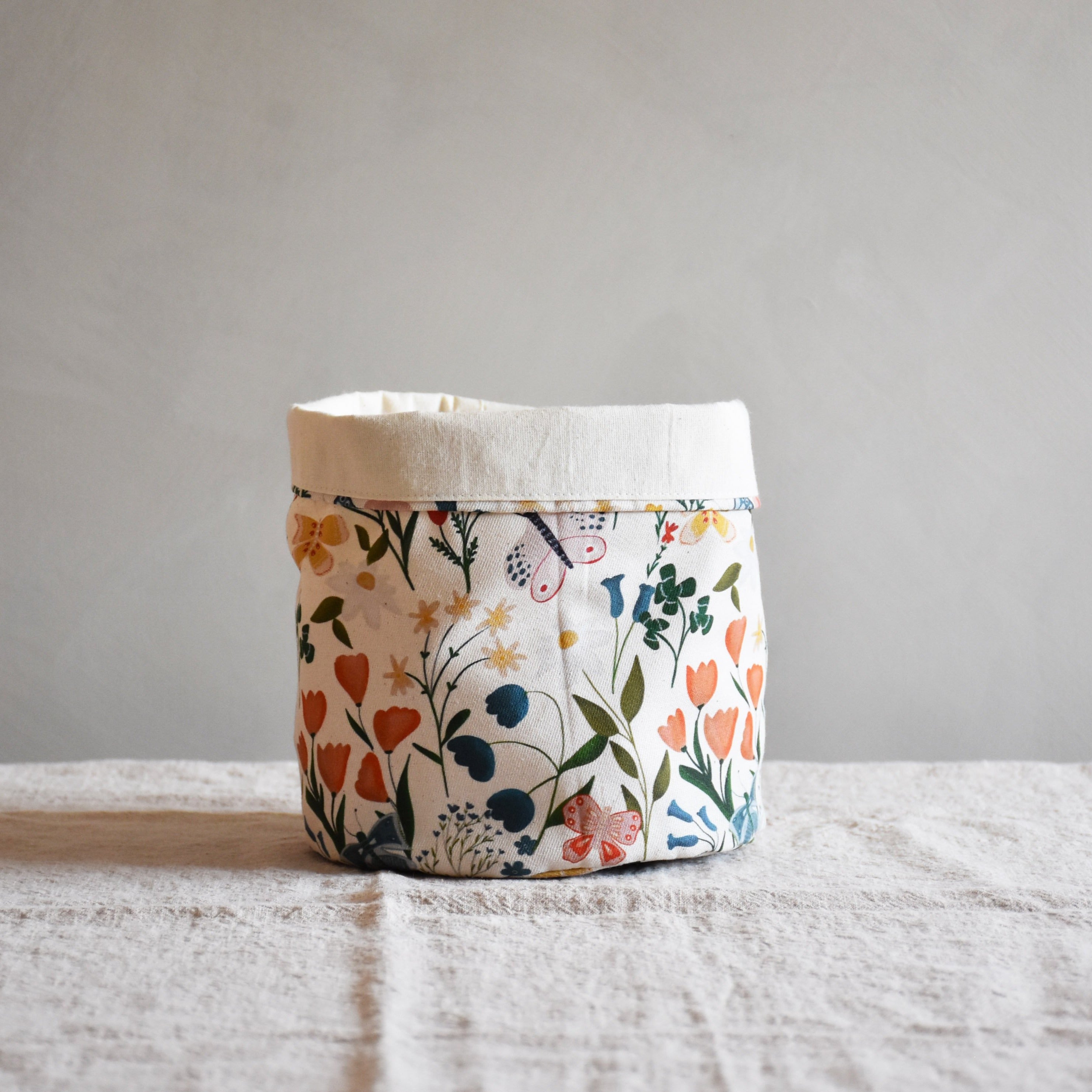 Storage basket - Butterflies and flowers - listliving