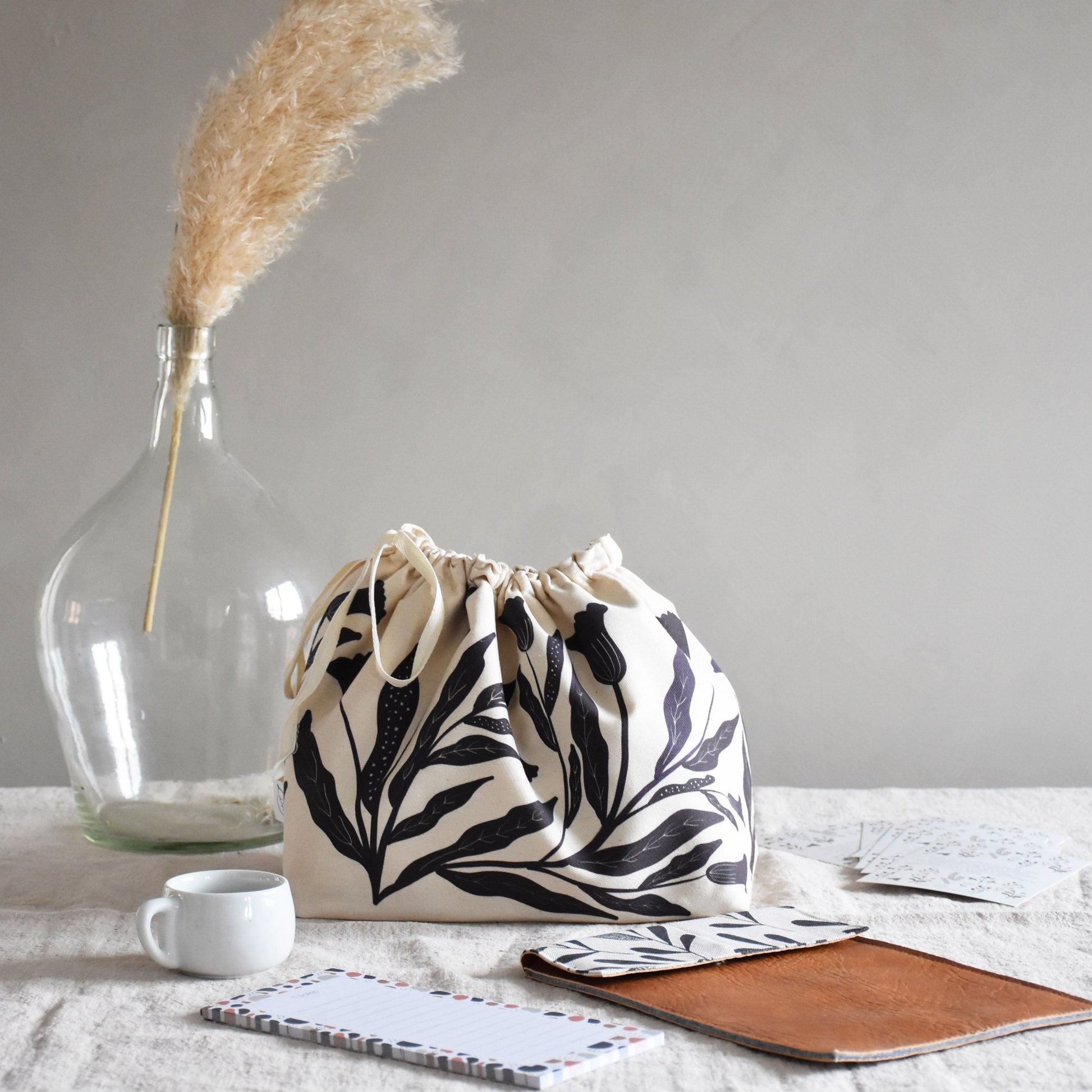 Canvas storage basket - Modern botanical - listliving